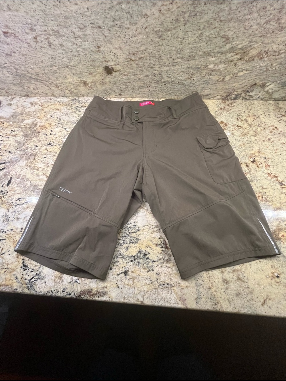 Terry Women’s Bicycling Performance Shorts - Khaki Green - Size Medium